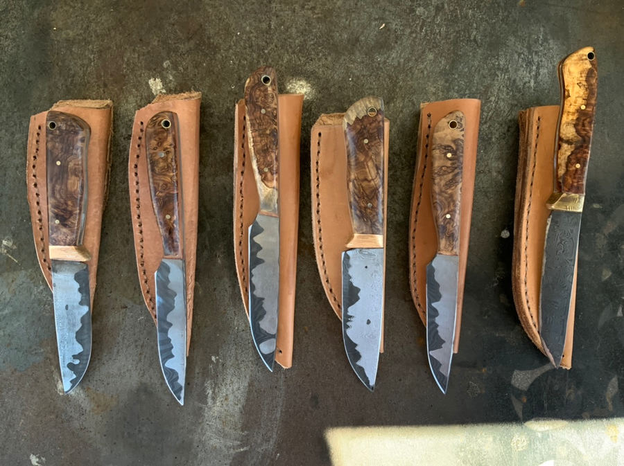 Pogreba Damascus knife